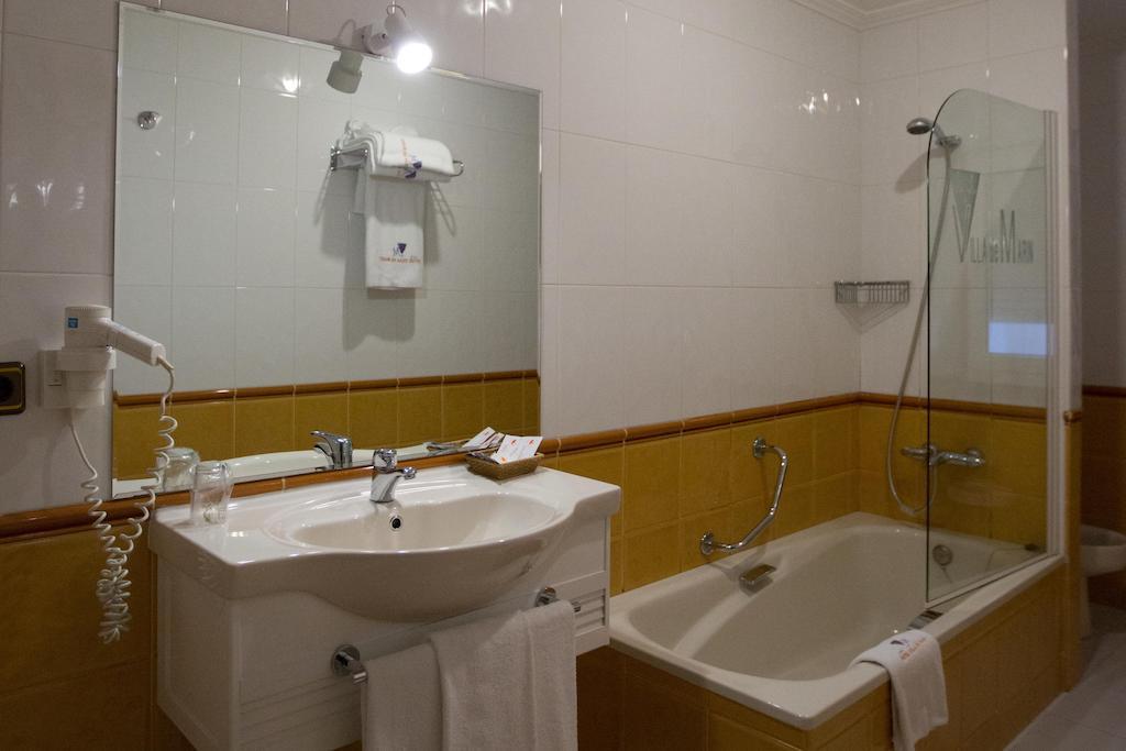 Hotel Villa De Marín Exteriör bild